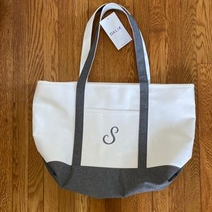 Dalix S Tote Bag